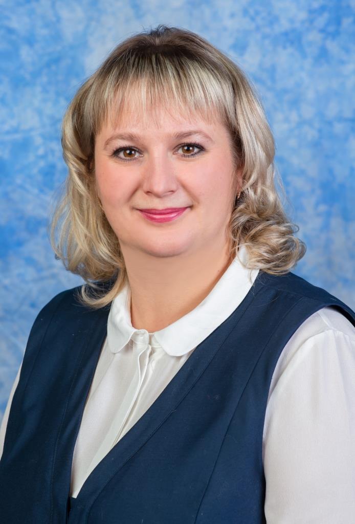 Звягинцева Алена Владимировна.